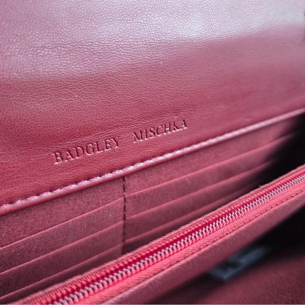 NWT Badgley Mischka Luxe Collection Mulberry Quilt Vegan Convertible Crossbody - Picture 7 of 11